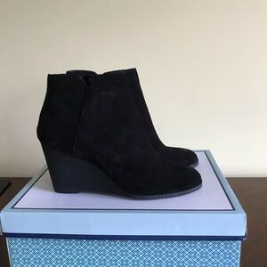 Women’s Black Suede wedge boot